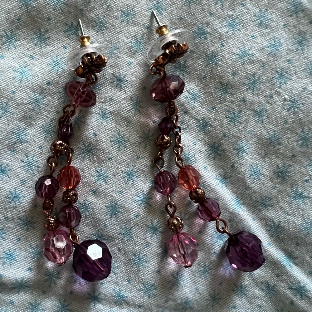 Women’s one of a kind handmade vintage earrings. - Picture 5 of 6